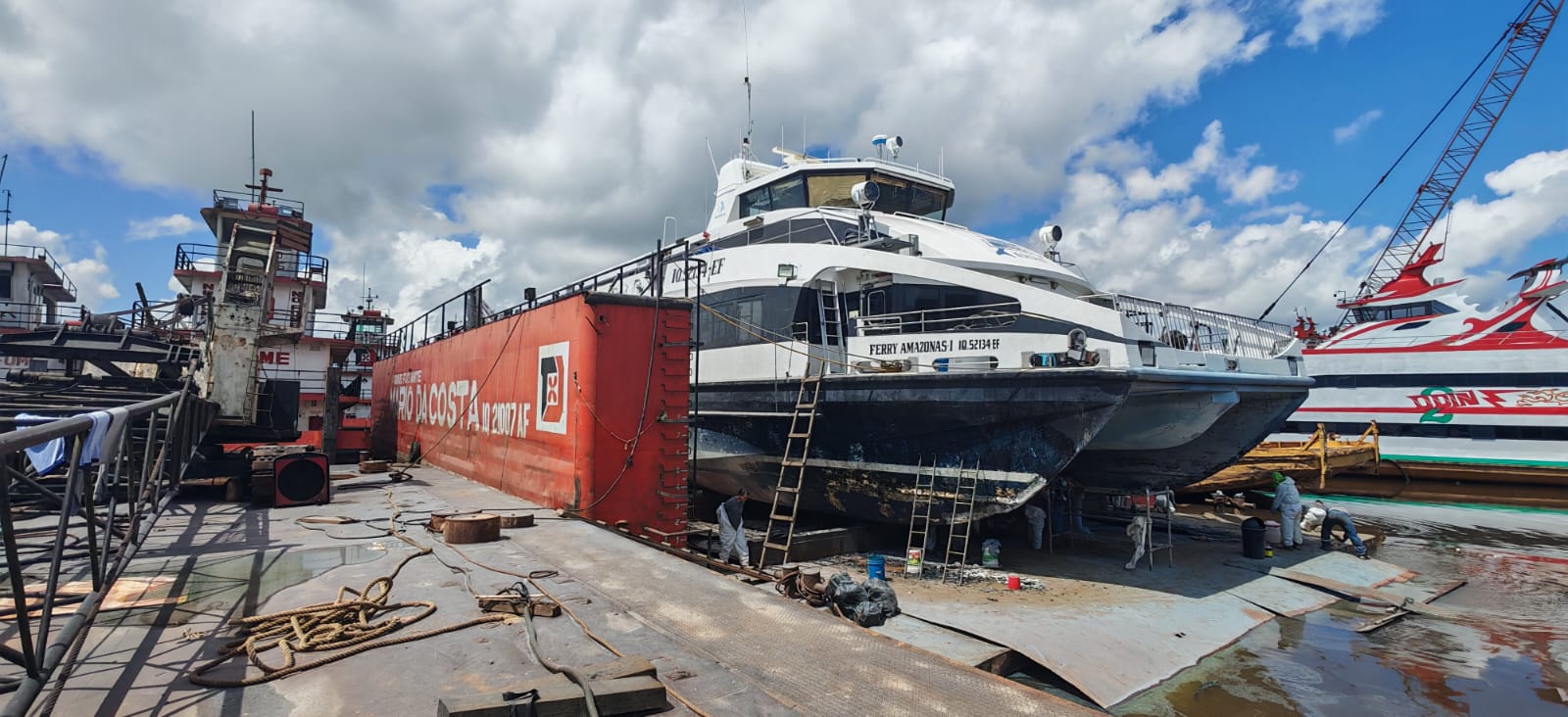 Ferry Amazonas I en dique